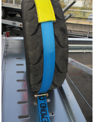 Sangle de roue 3 points avec fourreau Sangle de roue 3 points avec fourreau