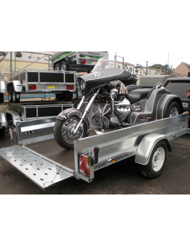 Remorques plateaux multi usages REV...