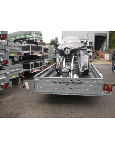 Remorques plateaux multi usages REV...