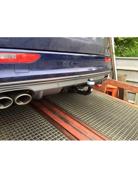 Attelage démontable sans outils (RDSO) BOSAL
Faisceau spécifique 13 broches aux normes constructeur AMD JAEGER