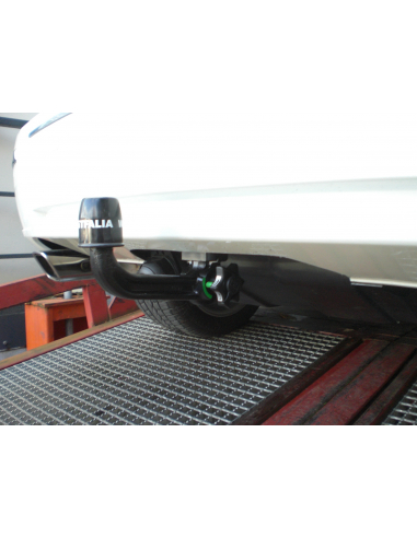 Attelage démontable sans outils (RDSO) WESTAFALIA
Faisceau spécifique 13 broches aux normes constructeur AMD JAEGER