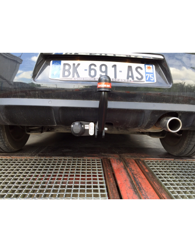 Attelage Col de cygne (RDAO) BOSAL
Faisceau spécifique 7 broches aux normes constructeur AMD JAEGER