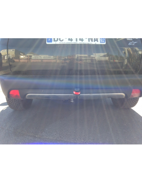 Attelage Col de cygne (RDAO) BOSAL
Faisceau spécifique 7 broches aux normes constructeur AMD JAEGER