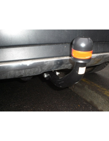 Attelage Col de cygne (RDAO) BOSAL
Faisceau spécifique 7 broches aux normes constructeur AMD JAEGER