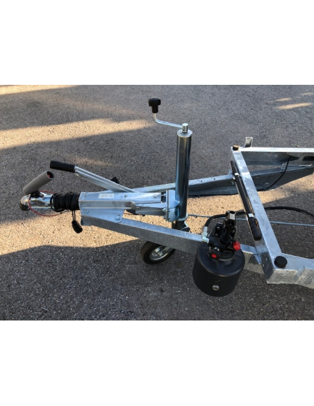 Remorque benne 1 essieu roues dessous BRI260F150