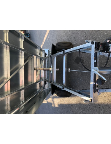 Remorque benne 1 essieu roues dessous...