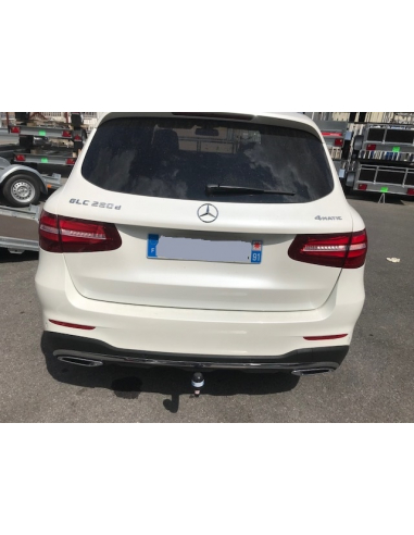 Pose Attelage MERCEDES GLC