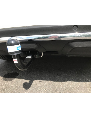 Pose Attelage MERCEDES GLC