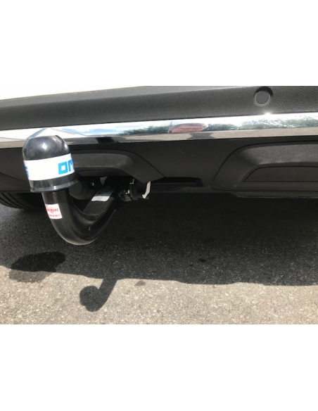 Pose Attelage MERCEDES GLC