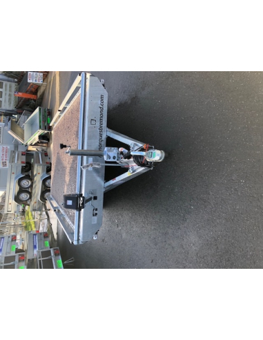 Remorque plateau NU roues intérieures...