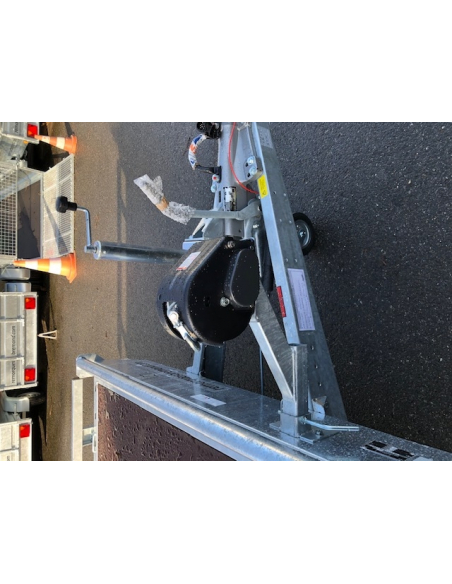 Remorque plateau NU roues intérieures surbaissées. REF RIS400F350