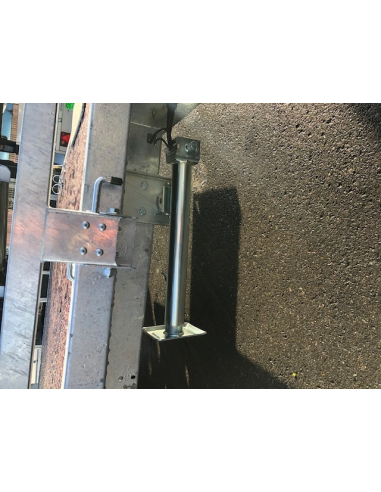 Remorque plateau NU roues intérieures...