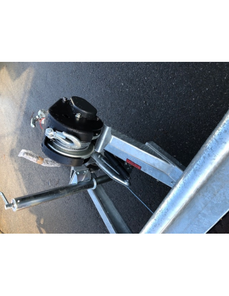 Remorque plateau NU roues intérieures surbaissées. REF RIS400F350