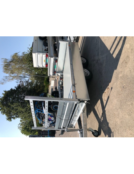 Remorque tri-benne 2 essieux roues dessous