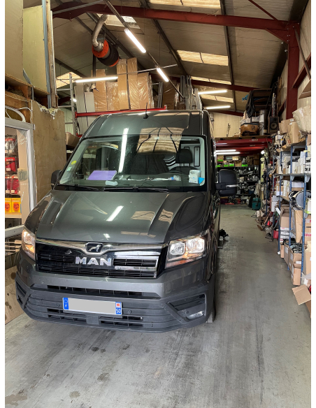 Attelage Classique avec platine GDW
Faisceau spécifique 13 broches aux normes constructeur AMD JAEGER