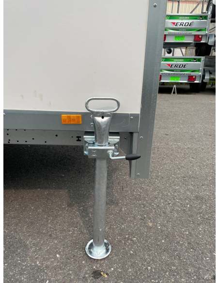 Remorque BRENDERUP Fourgon Cargo Dynamic - Béquilles stabilisatrices arrières Remorque BRENDERUP Fourgon Cargo Dynamic - Béquilles stabilisatrices arrières