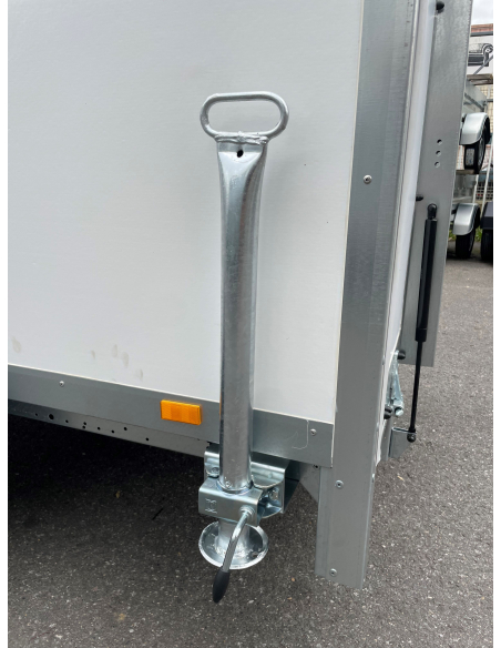Remorque BRENDERUP Fourgon Cargo Dynamic - Béquilles stabilisatrices arrières Remorque BRENDERUP Fourgon Cargo Dynamic - Béquilles stabilisatrices arrières