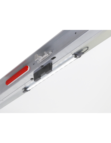 Éclairage LED intérieur -
Éclairage LED intérieur en série. Pour bien éclairer l’intérieur de la remorque.